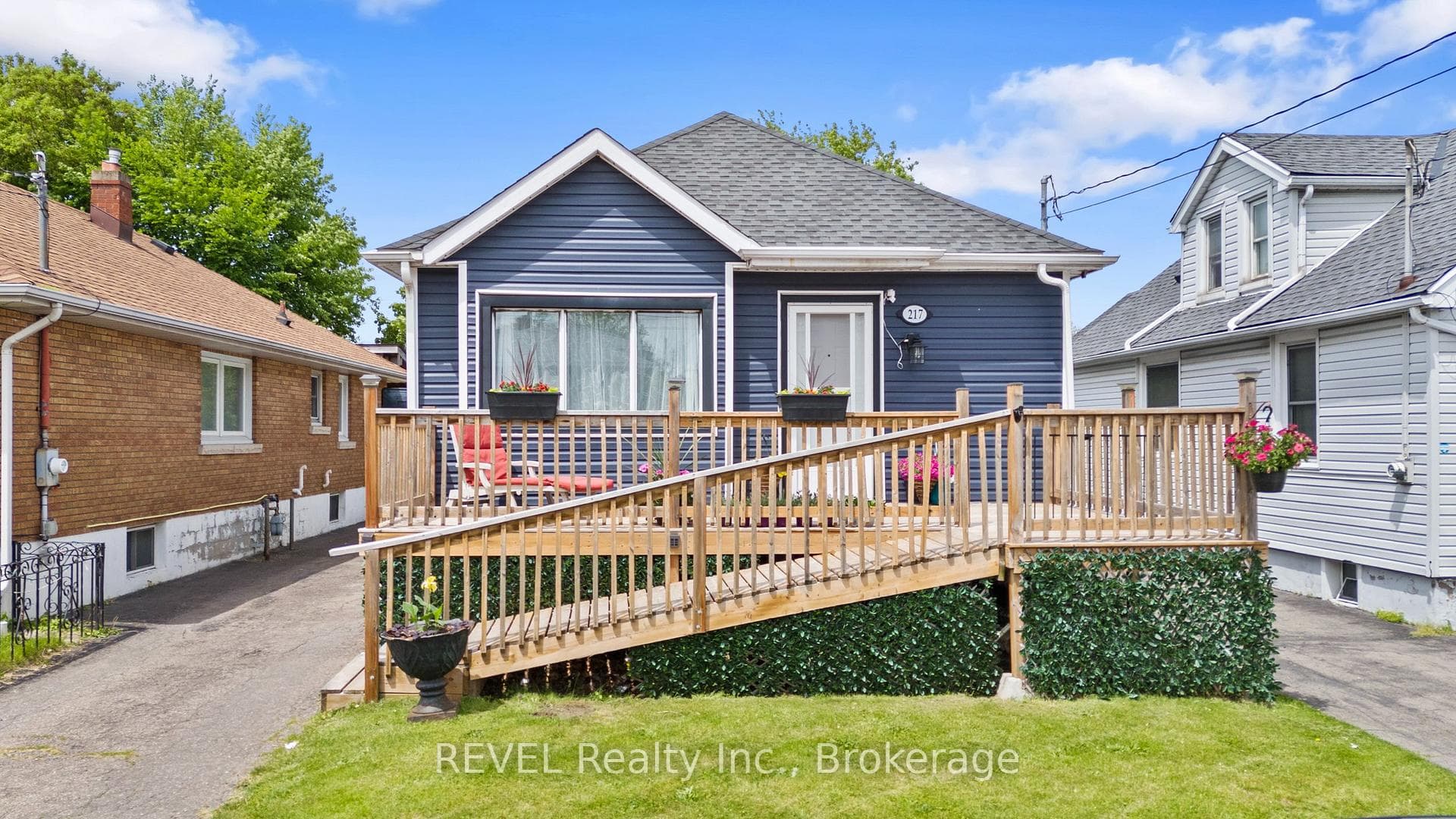 217 Niagara Street N, St. Catharines, ON L2M 4V3, St. Catharines — photo 1