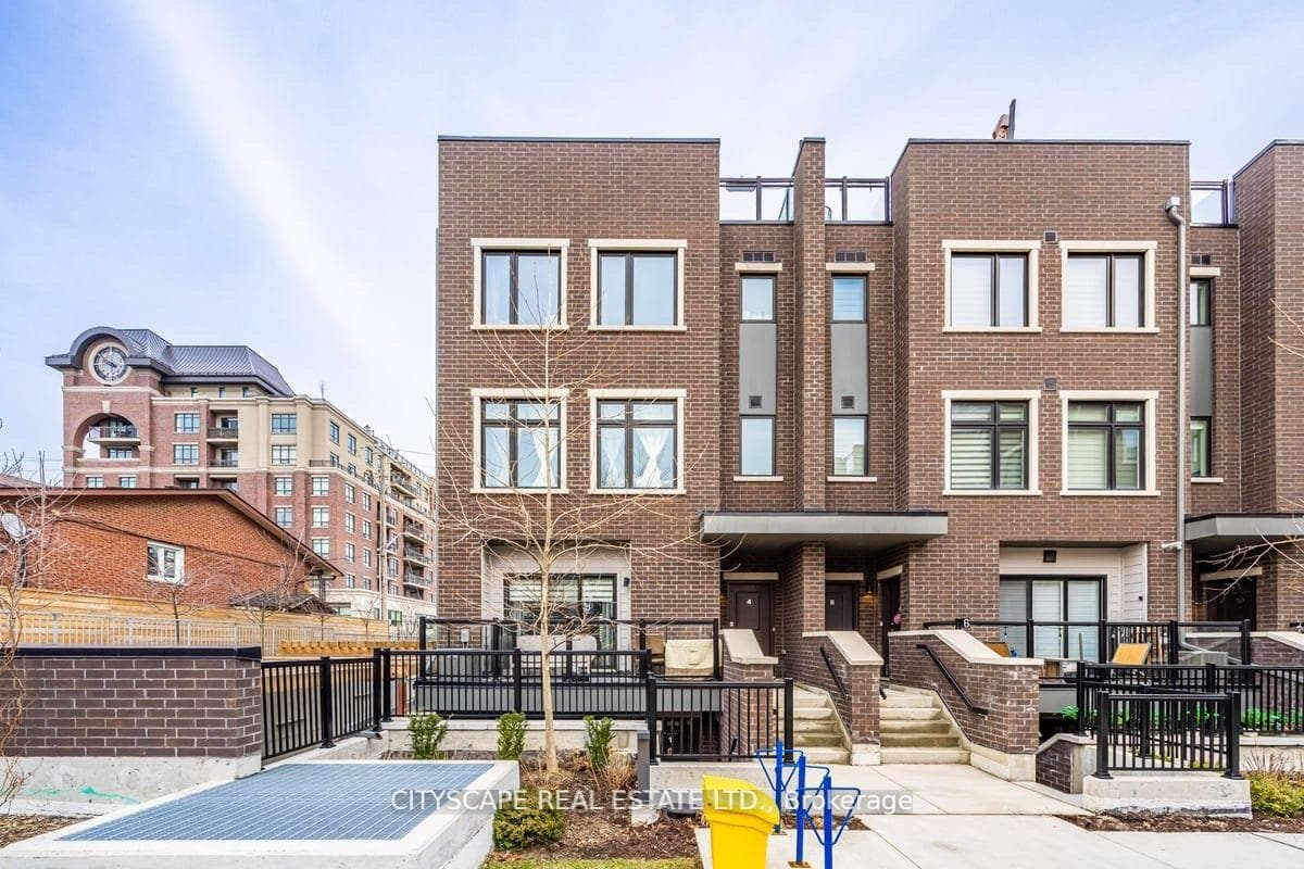66 Longbranch Avenue 1, Toronto, ON M8W 3J4, Toronto W06 — photo 1