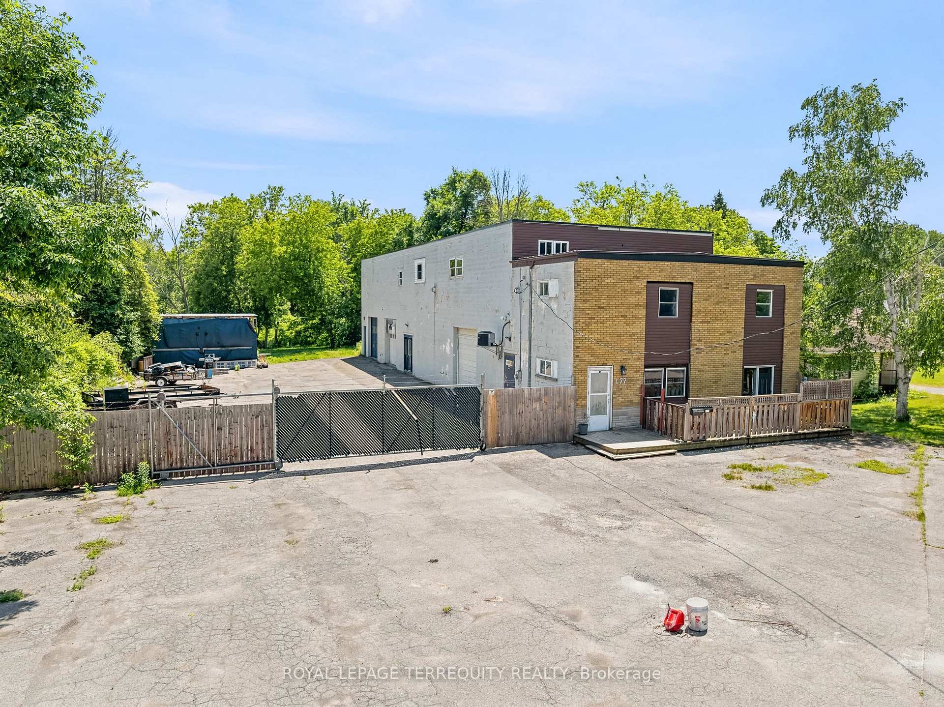 177 W Davis Street, Quinte West, ON K8V 5Z5, Quinte West — photo 1