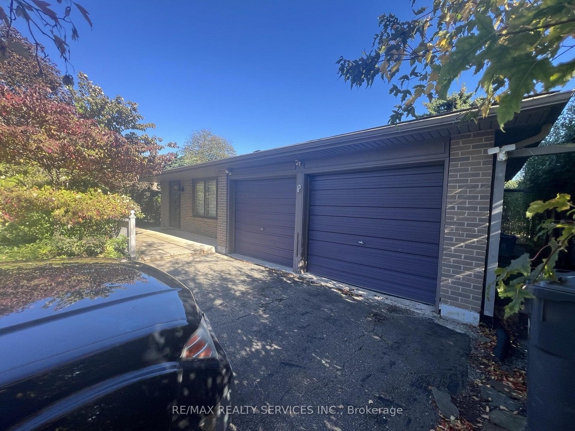 39 Golf View Drive, Brampton, ON L6W 1A4, Brampton — photo 1