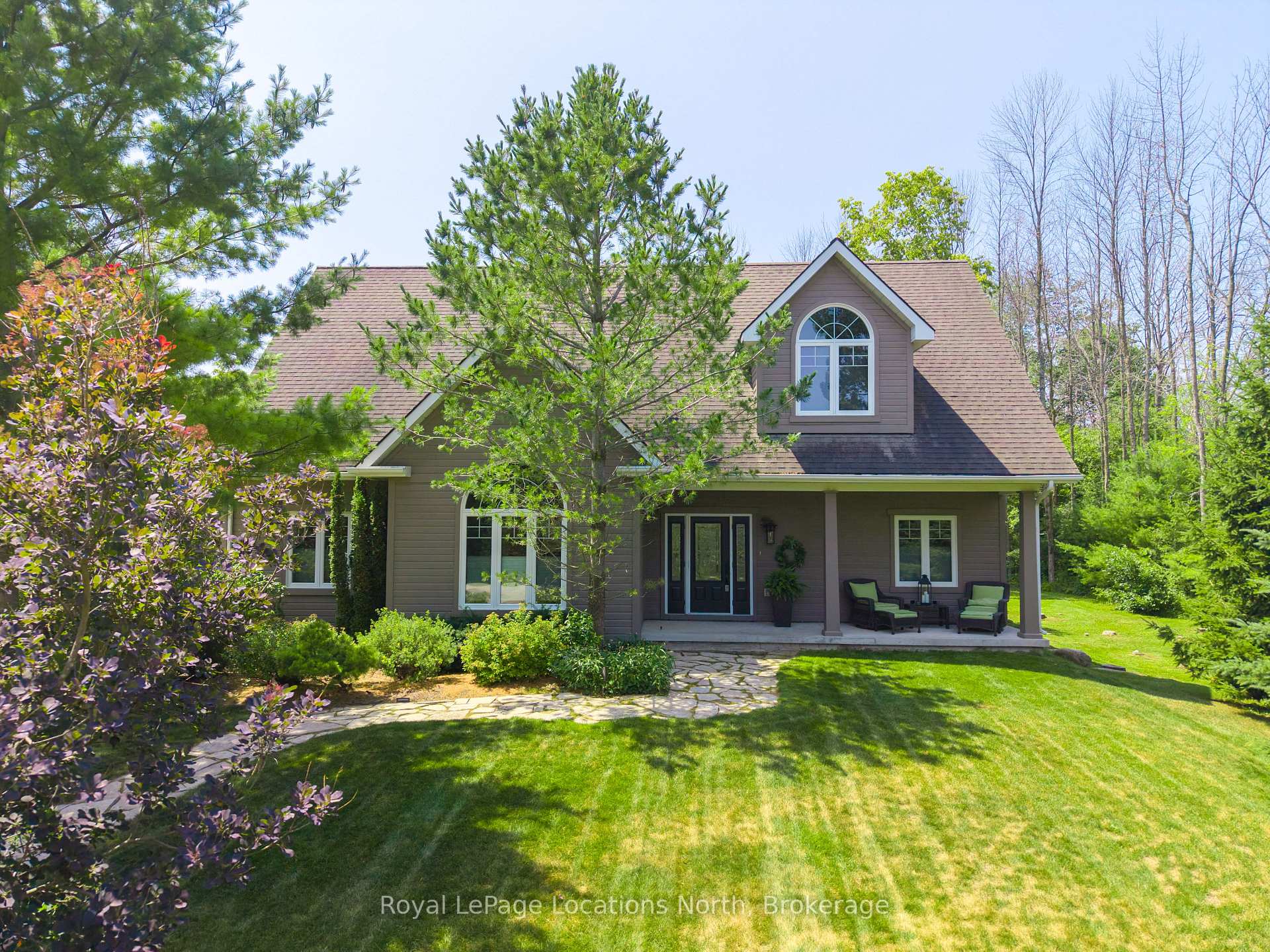 166 Sunset Boulevard, Blue Mountains, ON N0H 2P0, Blue Mountains — photo 1