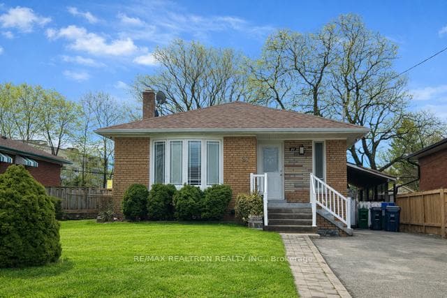 27 Safari Street (Main), Toronto, ON M1K 3R1, Toronto E04 — photo 1