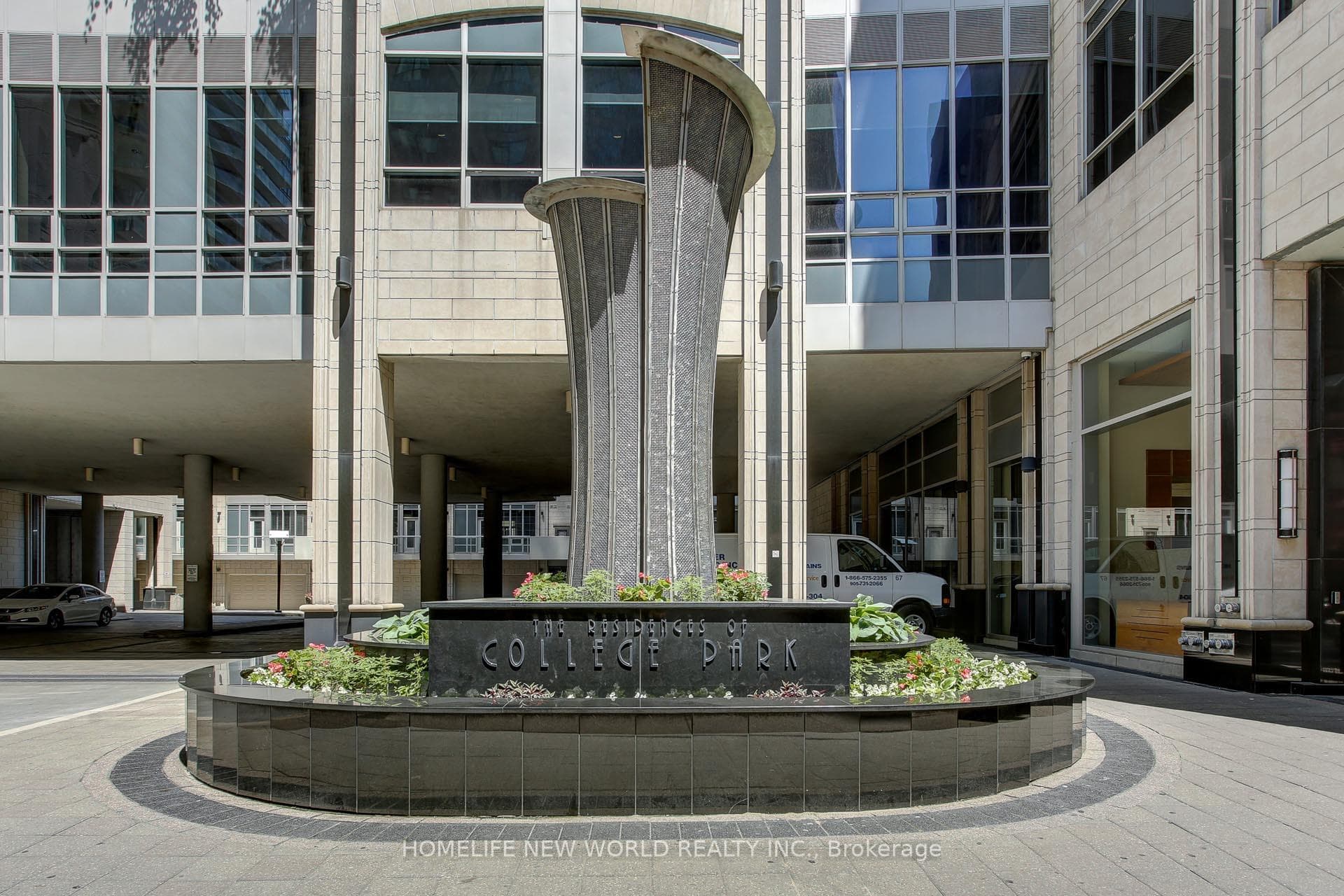 761 Bay Street 3305, Toronto, ON M5G 2R2, Toronto C01 — photo 1