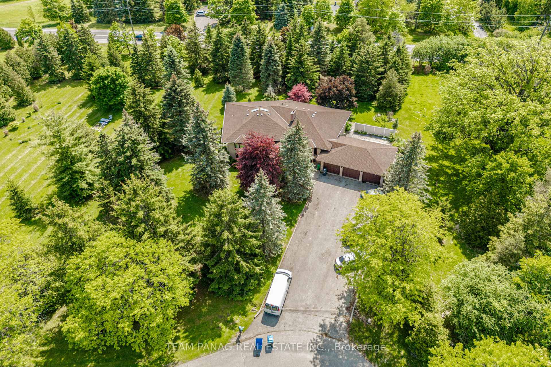 6 Forestbrook Court, Brampton, ON L6P 0P1, Brampton — photo 1