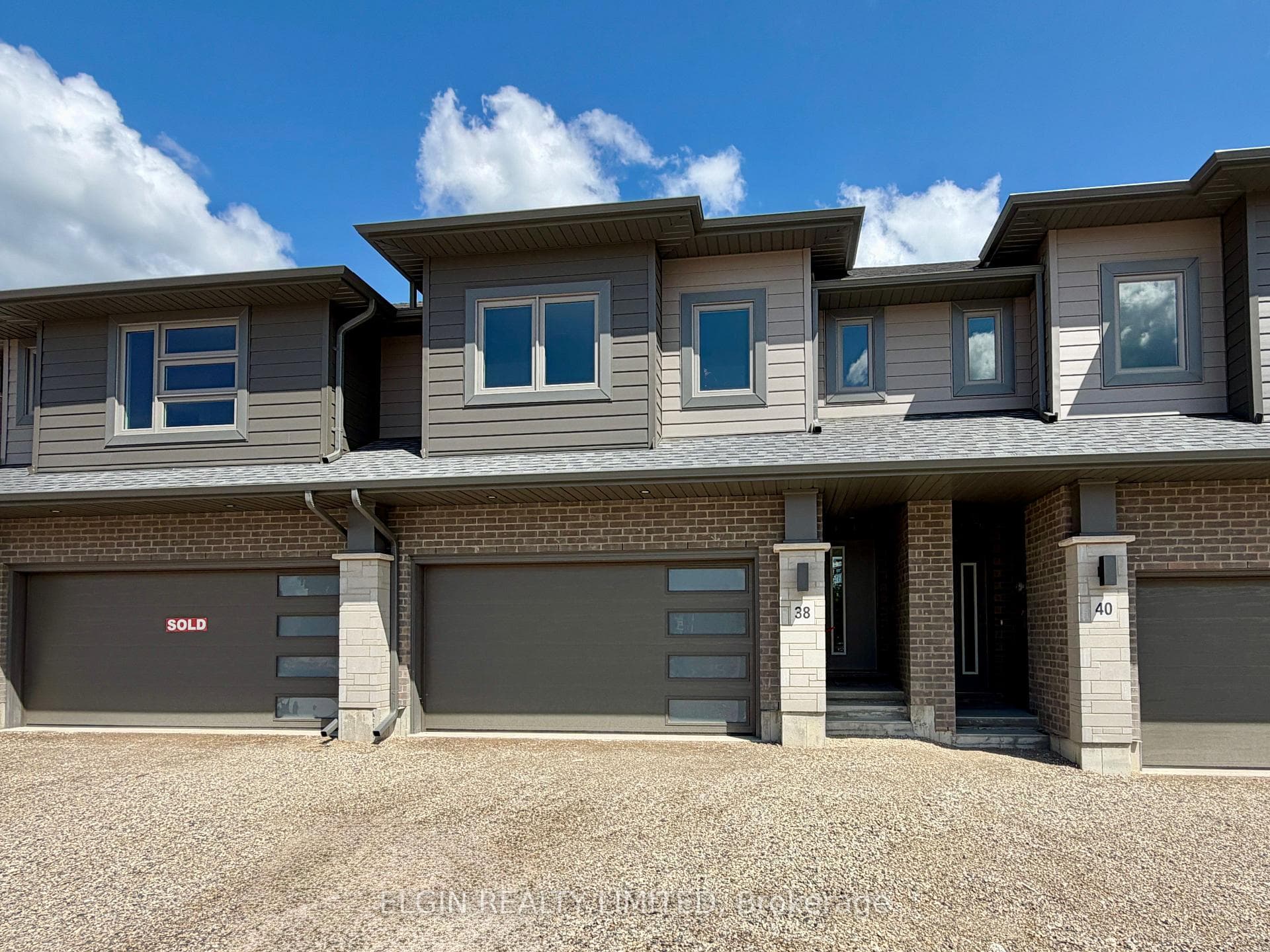 38 Finch Street, Tillsonburg, ON N4G 0L9, Tillsonburg — photo 1