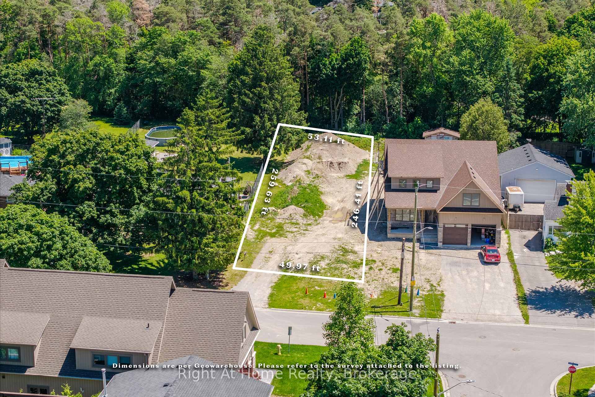 21 Eastwood Avenue N, Oshawa, ON L1G 3Y5, Oshawa — photo 1