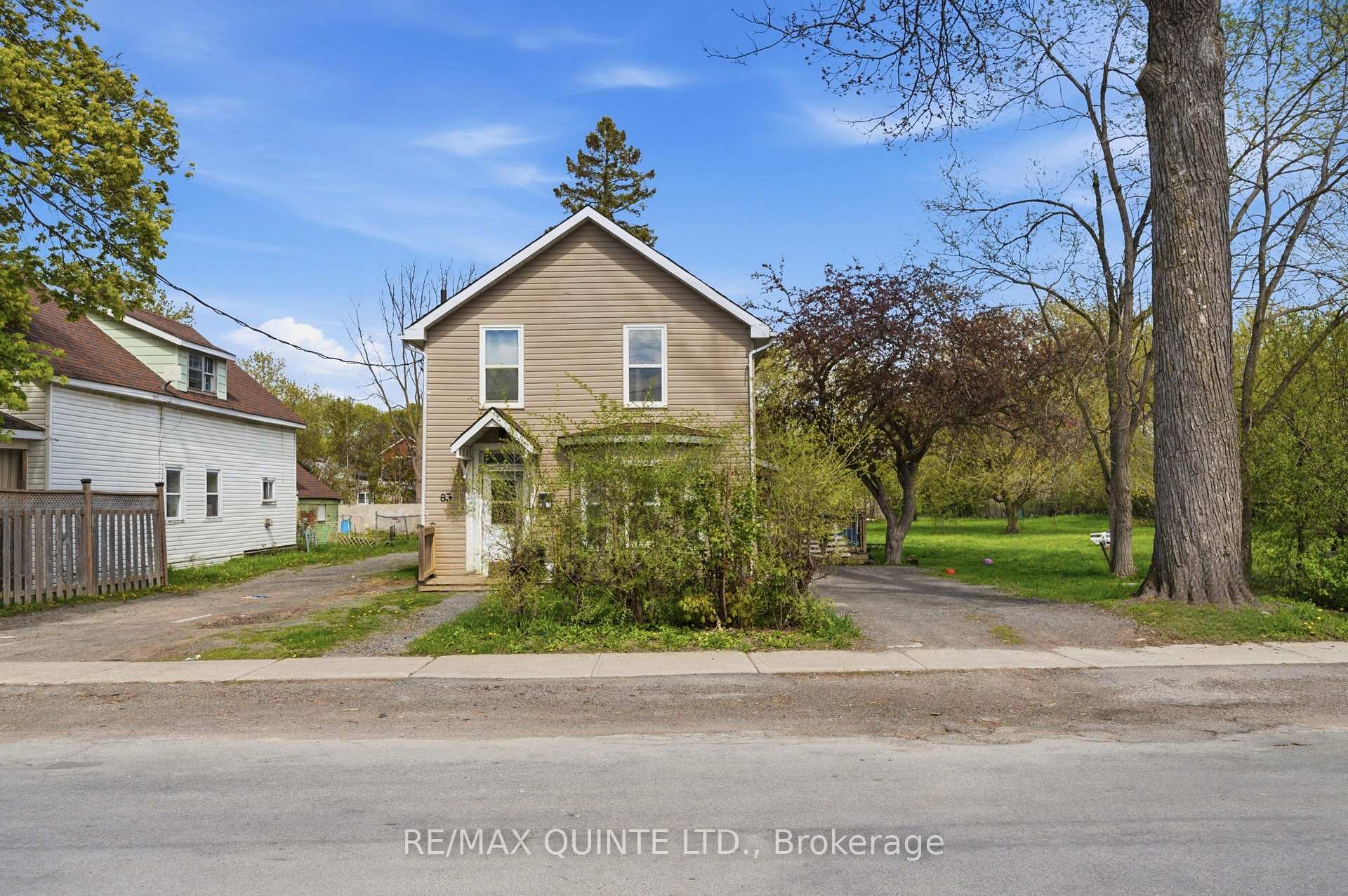 83 Grier Street, Belleville, ON K8P 3A2, Belleville — photo 1