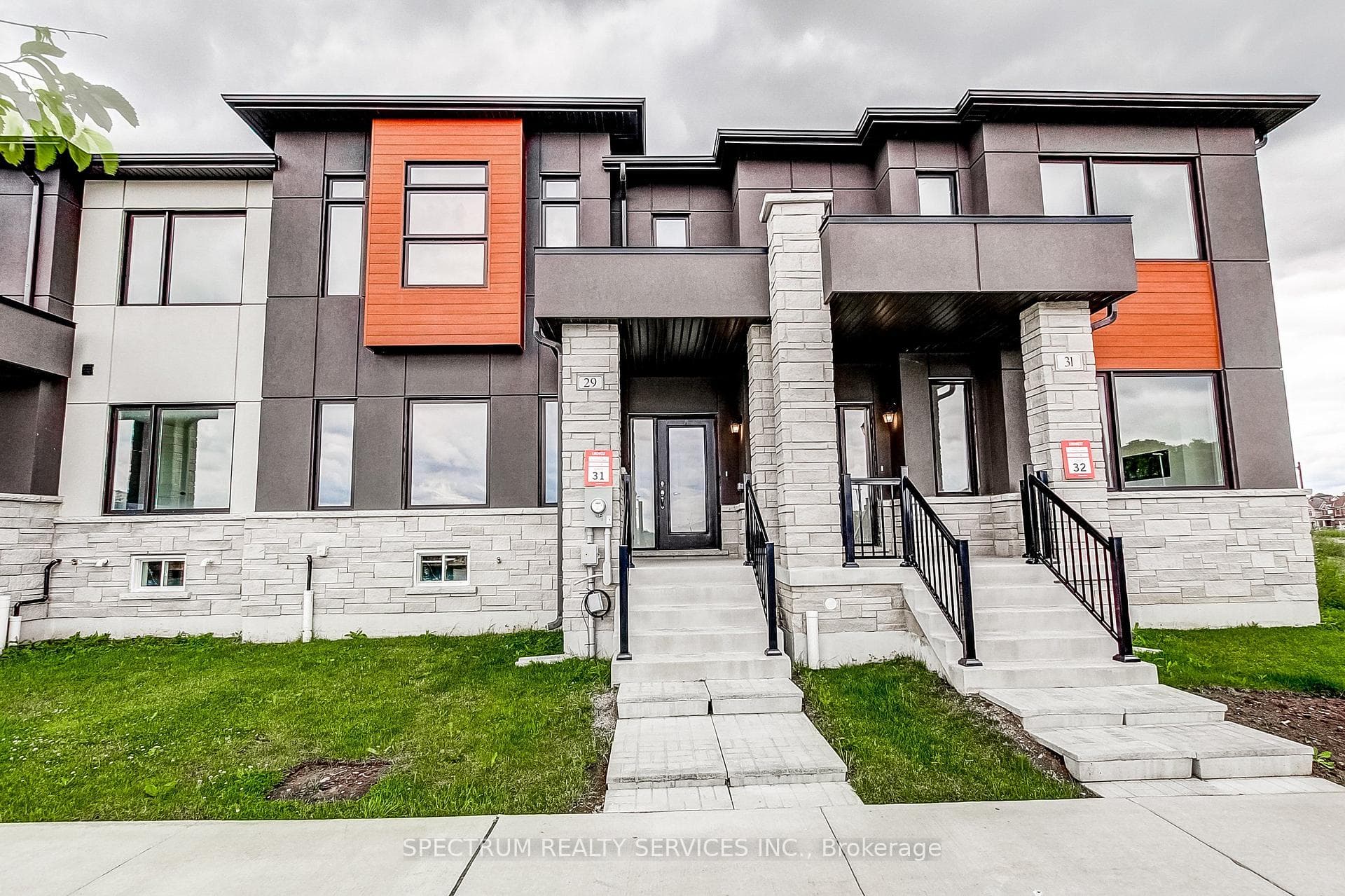 29 Strickland Avenue, Brant, ON N3T 0X7, Brant — photo 1