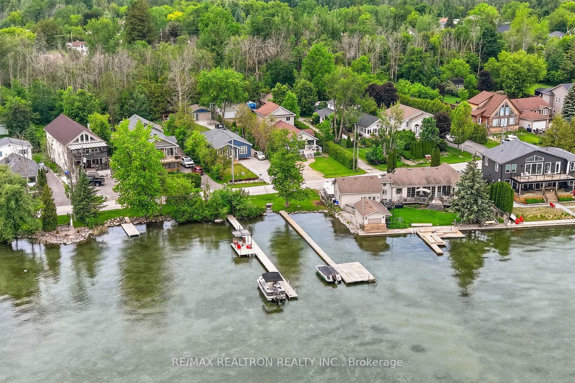 1050 Wisker Avenue, Innisfil, ON L0L 1C0, Innisfil — photo 1