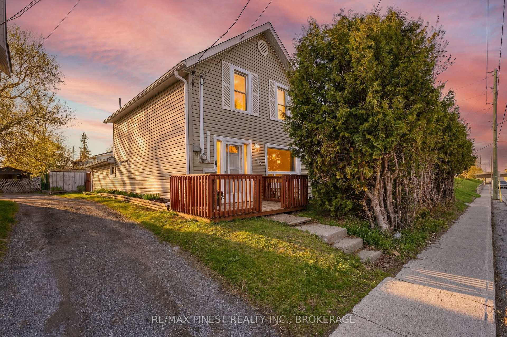 278 Centre Street N, Greater Napanee, ON K7R 1P3, Greater Napanee — photo 1