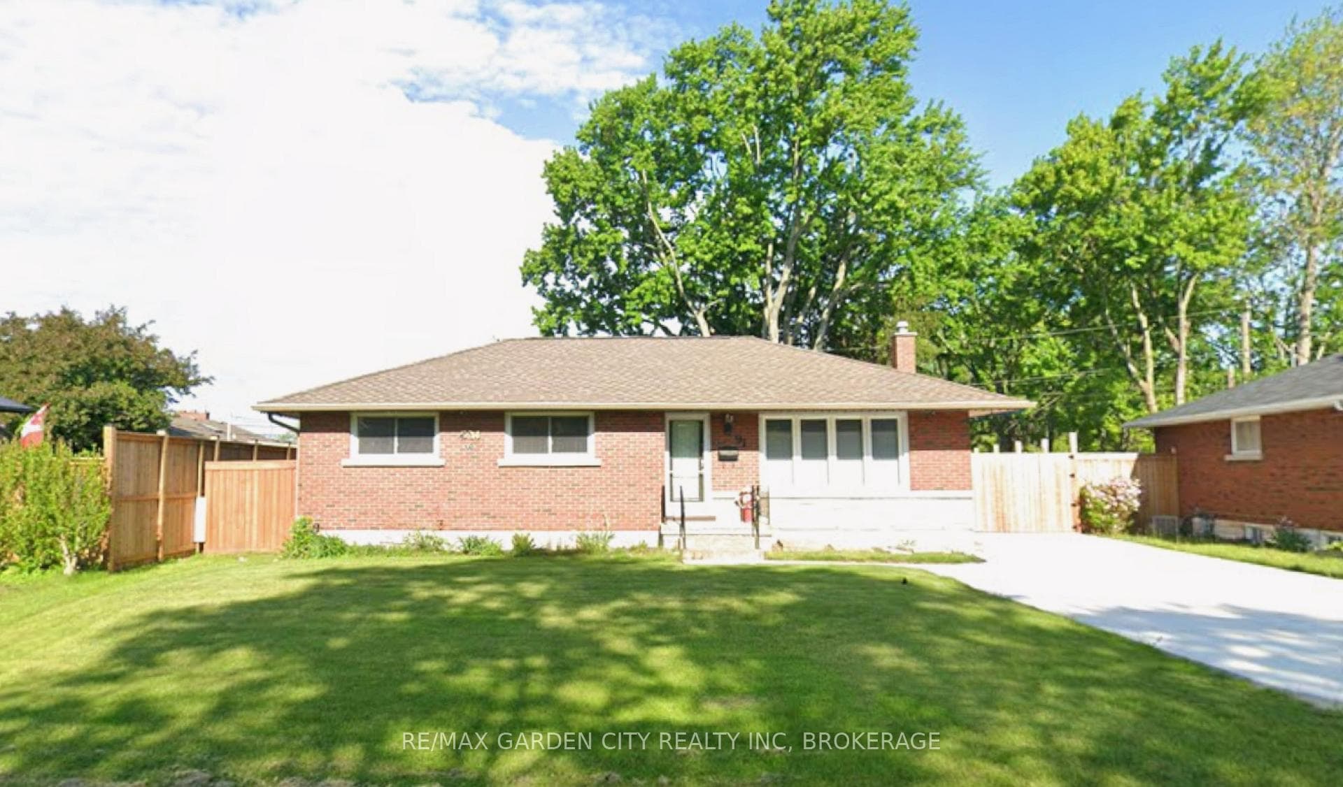 91 Crescent Drive, Welland, ON L3B 2X4, Welland — photo 1