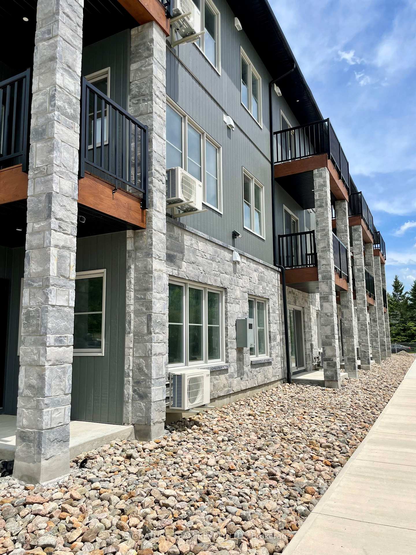 78 B Queen Street 207, Bonnechere Valley, ON K0J 1T0, Bonnechere Valley — photo 1