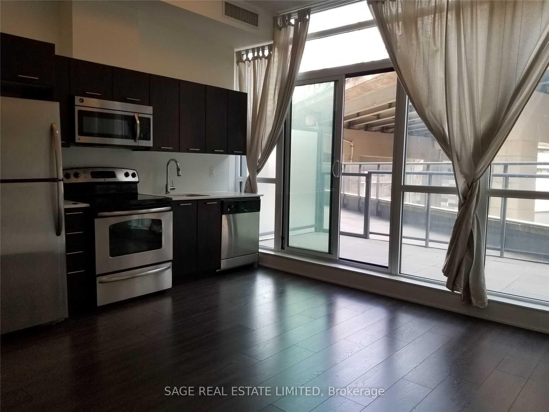 169 Fort York Boulevard 220, Toronto, ON M5V 0C8, Toronto C01 — photo 1