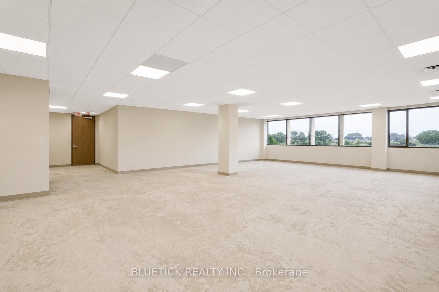 700 Dorval Drive 202, Oakville, ON L6K 3V7, Oakville — photo 1