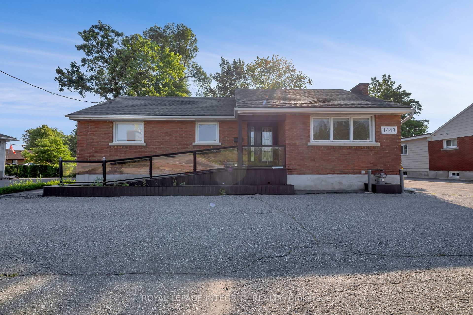 1443 Woodroffe Avenue, Meadowlands - Crestview and Area, ON K2G 1W1, Meadowlands - Crestview and Area — photo 1