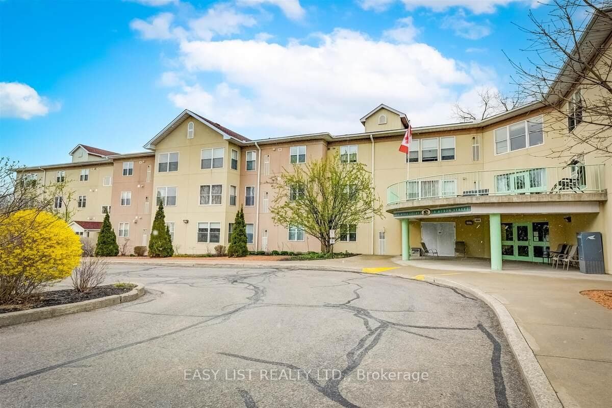 8 Huron Street 311, Kawartha Lakes, ON K9V 6K3, Kawartha Lakes — photo 1