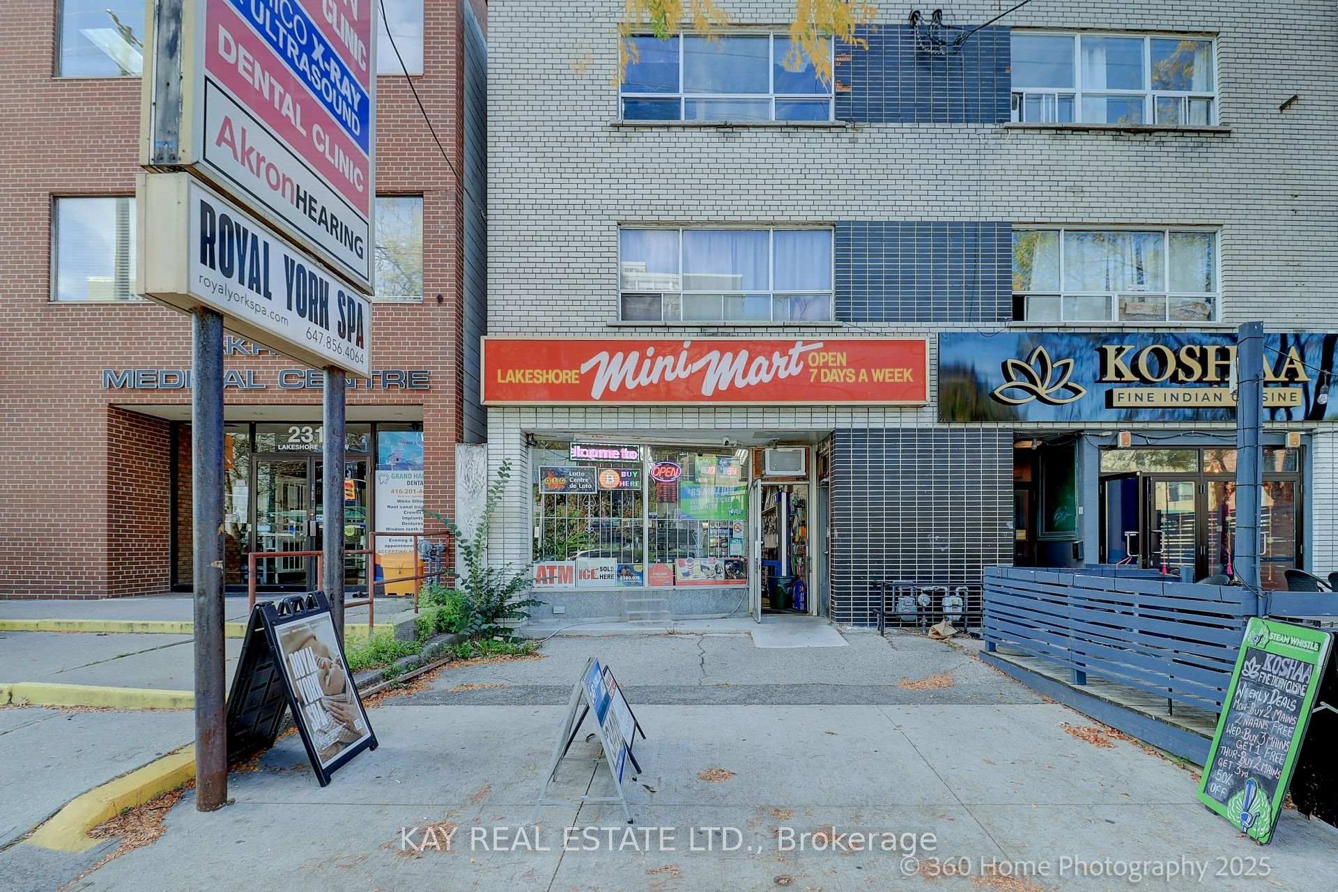 2316 Lake Shore Boulevard W, Toronto, ON M8V 1B5, Toronto W06 — photo 1