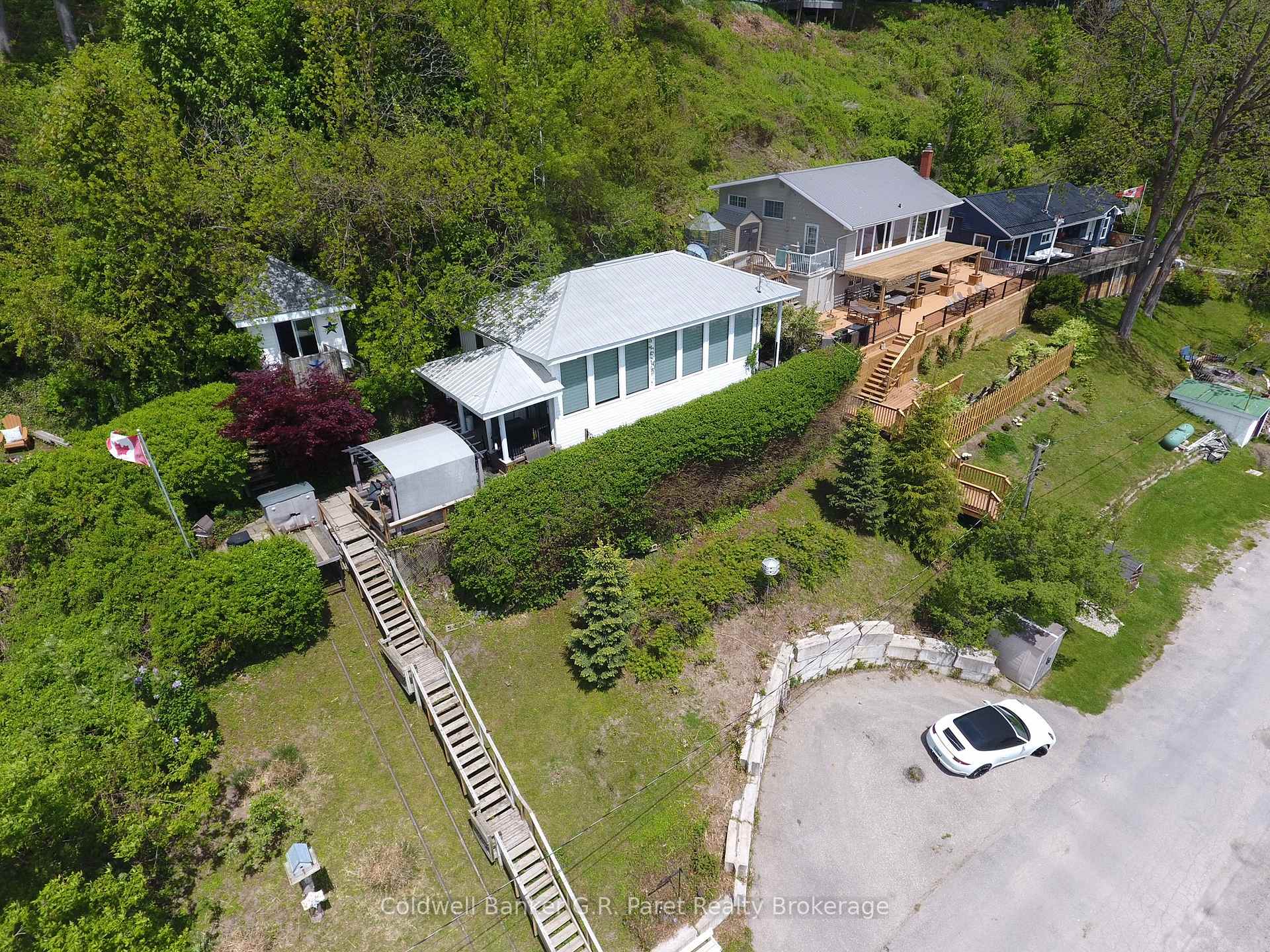 61 Bluewater Avenue, Norfolk, ON N0E 1P0, Norfolk — photo 1