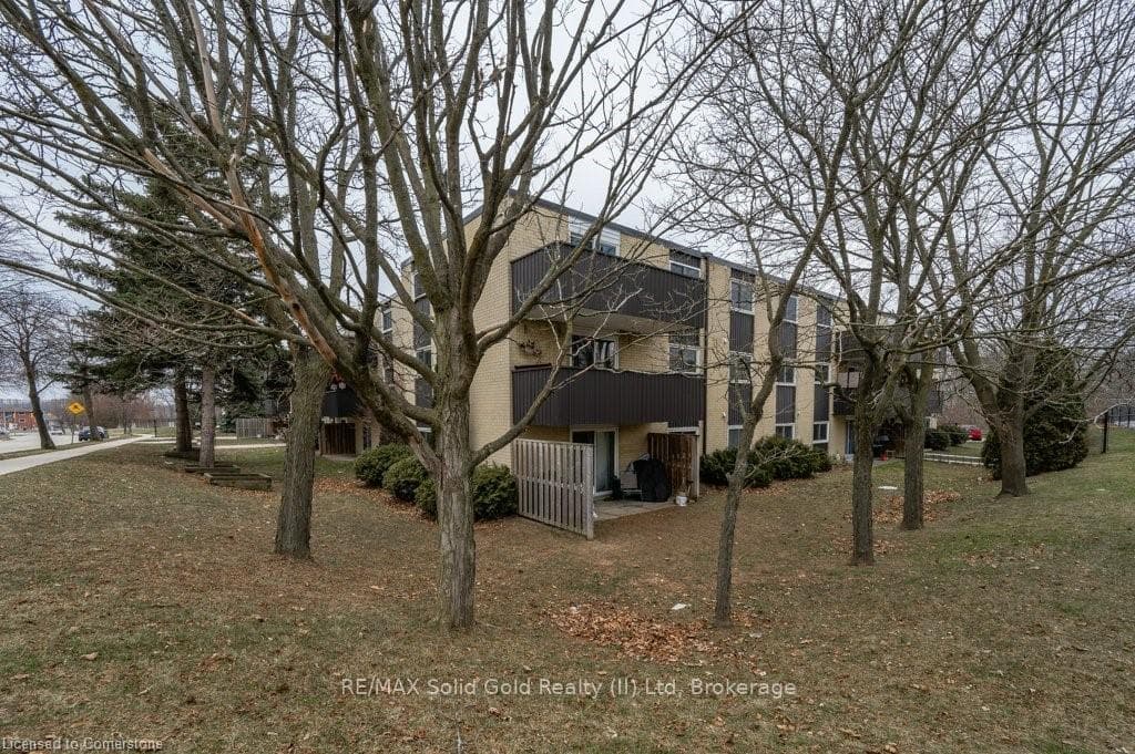 75 Hazelglen Drive 308, Kitchener, ON N2M 2E2, Kitchener — photo 1