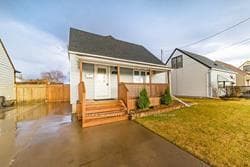 5254 Stanley Avenue, Niagara Falls, ON L2E 5A5, Niagara Falls — photo 1