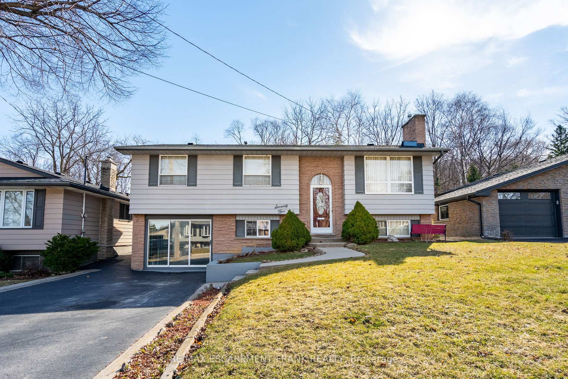 75 Hanover Place, Hamilton, ON L8K 5X7, Hamilton — photo 1
