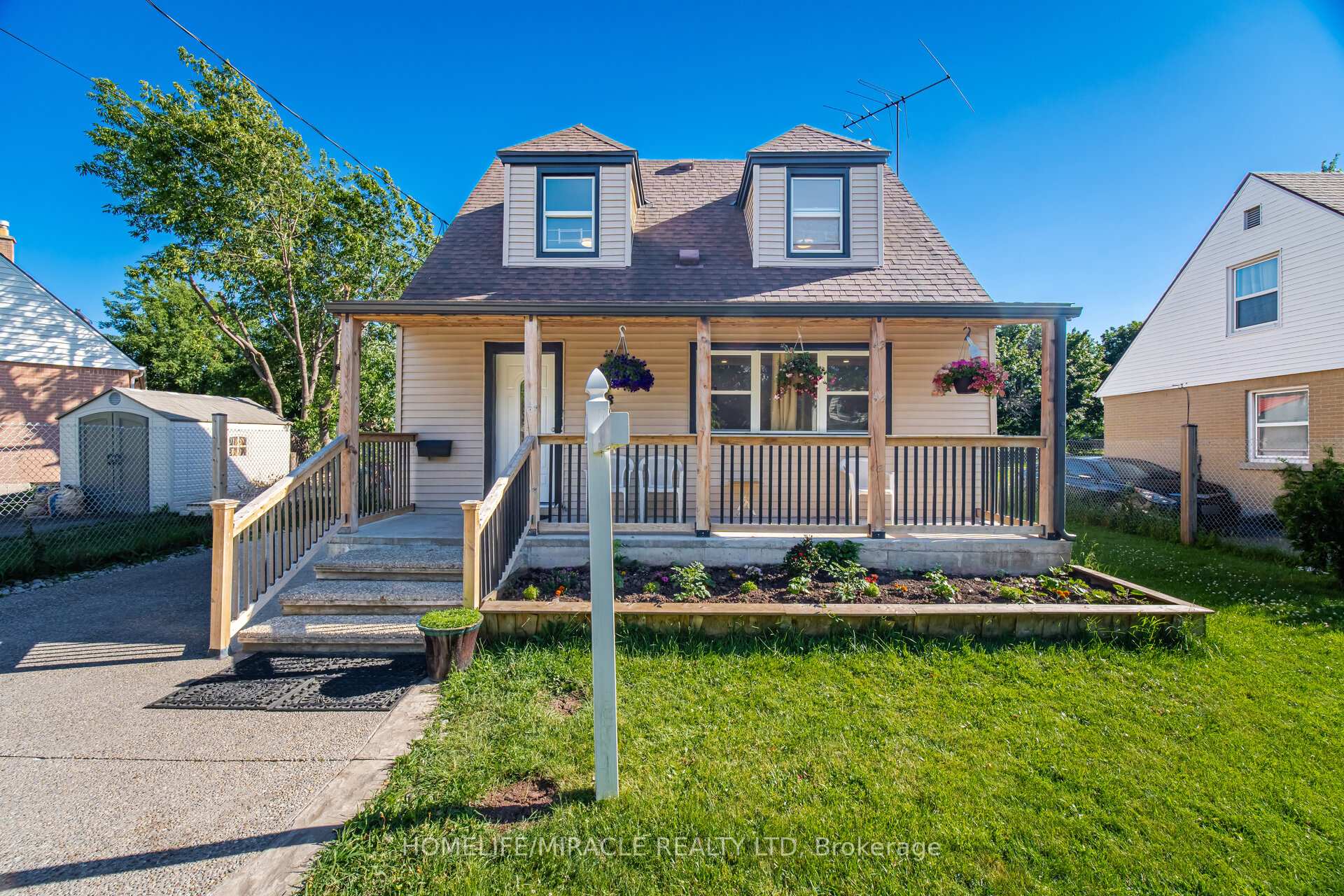 18 Glengrove Avenue, Hamilton, ON L8H 1N1, Hamilton — photo 1