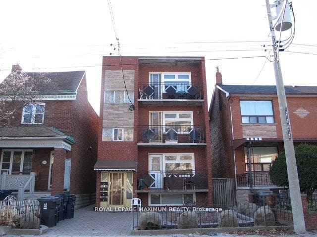 198 Markham Street 2, Toronto, ON M6J 2G6, Toronto C01 — photo 1