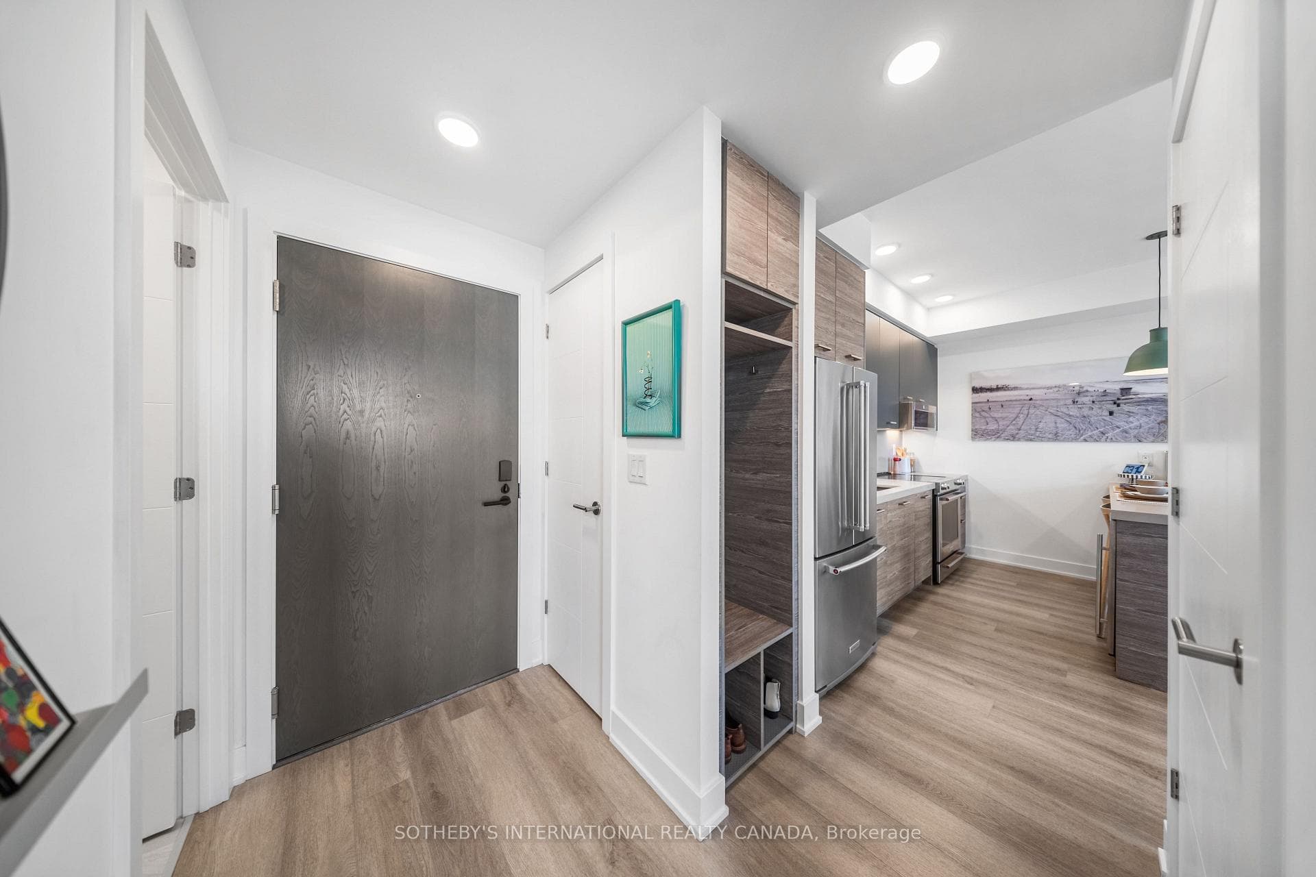 484 Spadina Avenue 1601, Toronto, ON M5S 0E4, Toronto C01 — photo 1