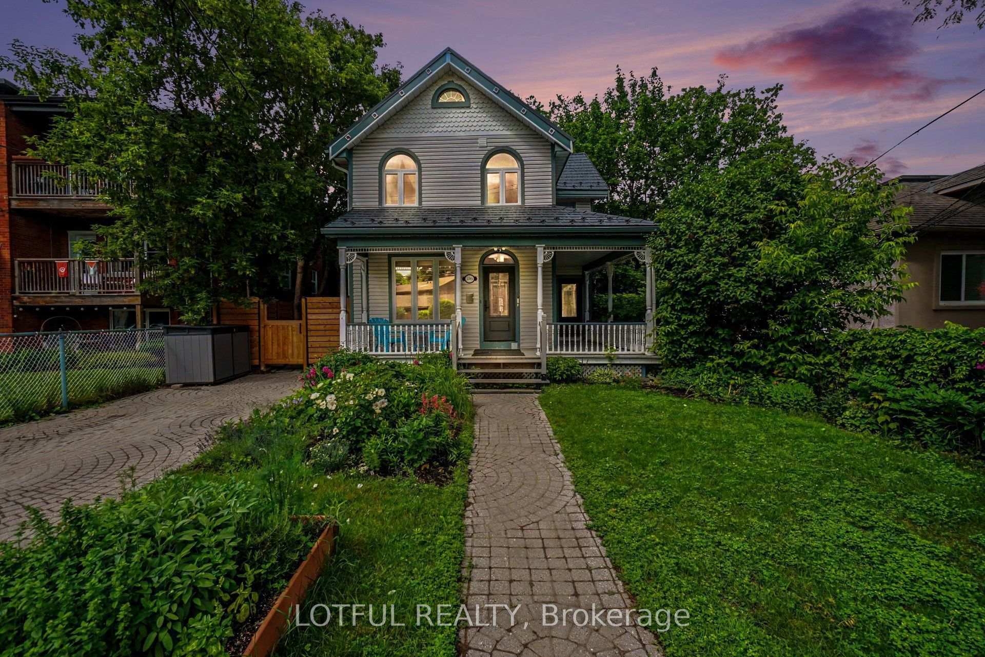 518 Hilson Avenue, Westboro - Hampton Park, ON K1Z 6C8, Westboro - Hampton Park — photo 1