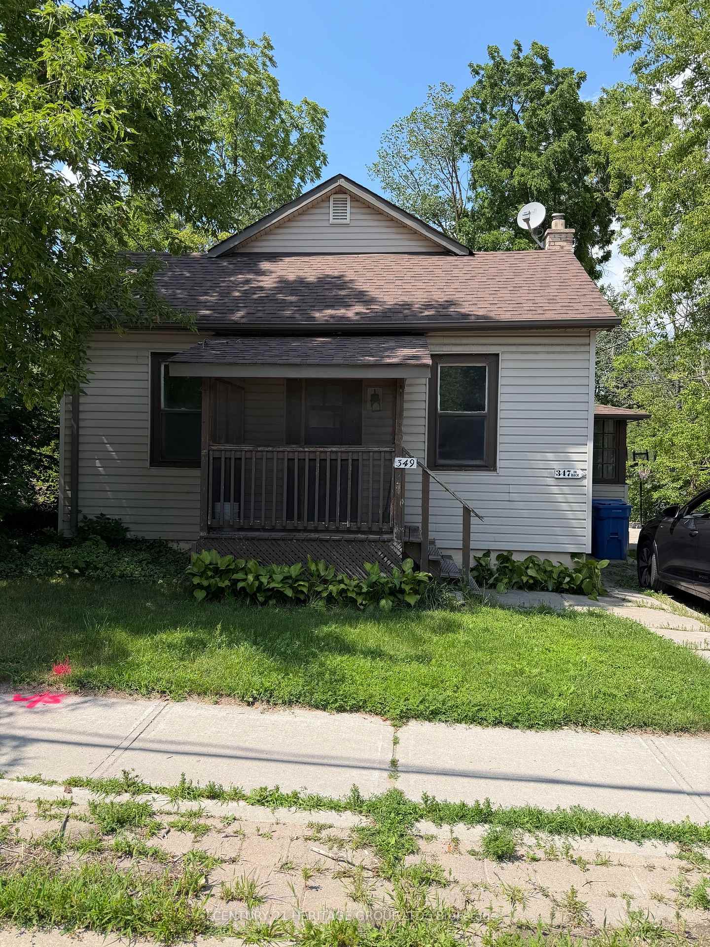 349 Eagle Street, Newmarket, ON L3Y 1K5, Newmarket — photo 1