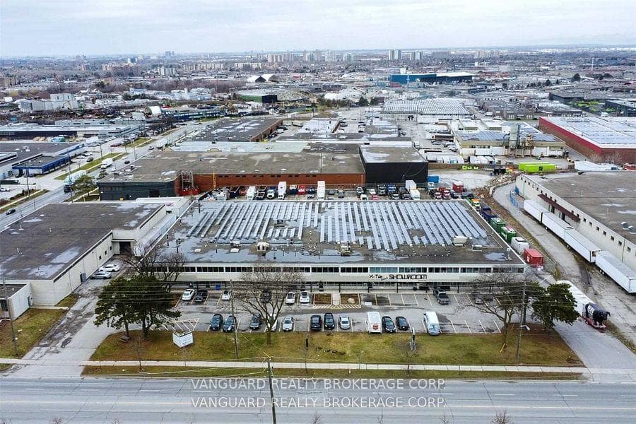 78 Signet Drive 4, Toronto, ON M9L 1T2, Toronto W05 — photo 1