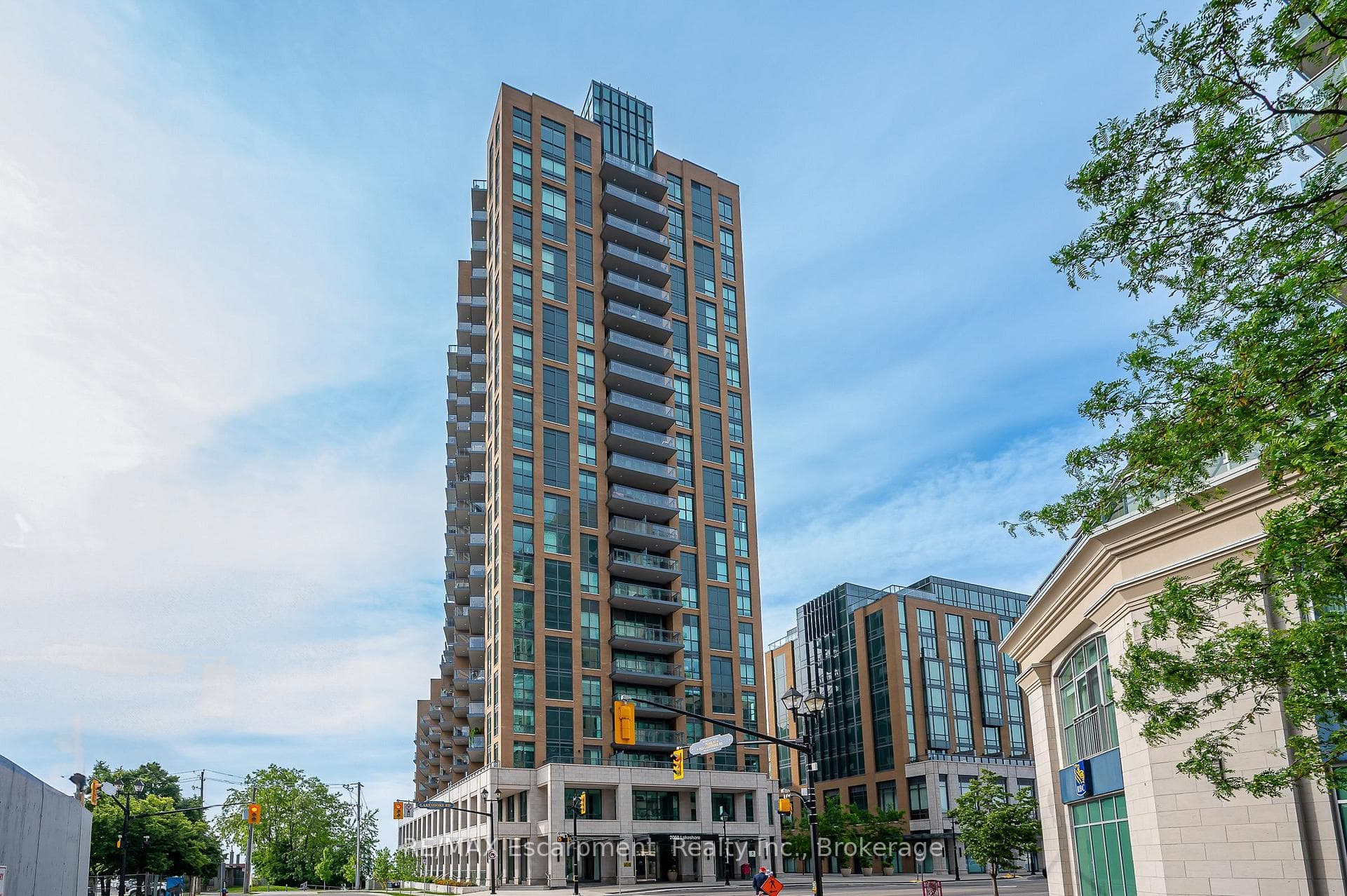 2060 Lakeshore Road 605, Burlington, ON L7R 0G2, Burlington — photo 1