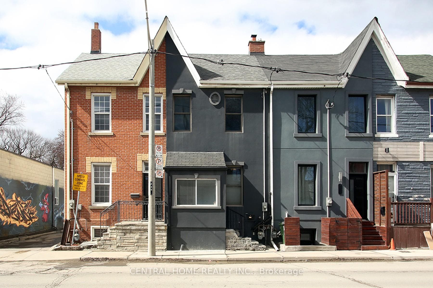 106 Carlaw Avenue, Toronto, ON M4M 2R7, Toronto E01 — photo 1