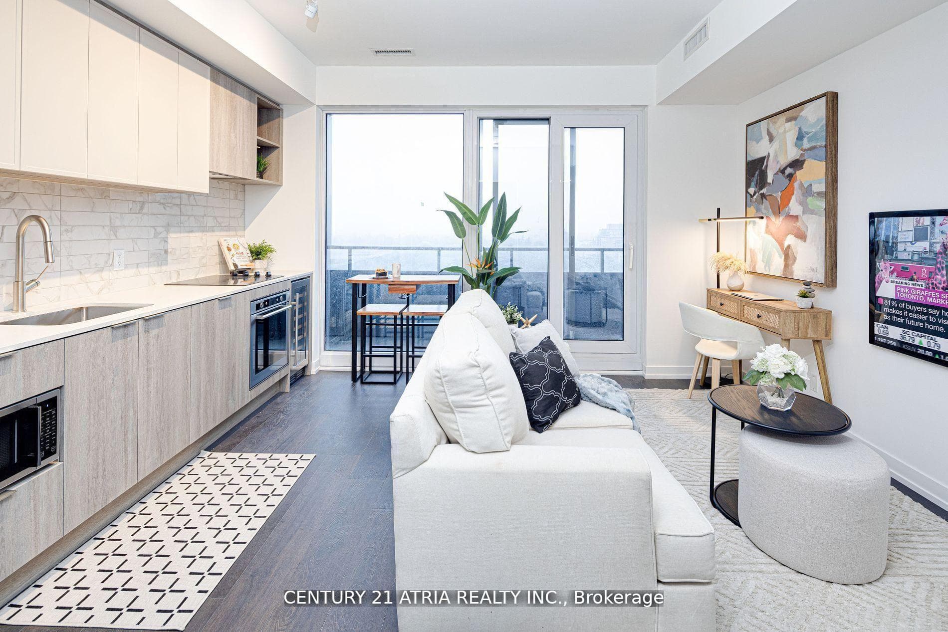 2020 Bathurst Street 1810, Toronto, ON M5P 0A6, Toronto C03 — photo 1