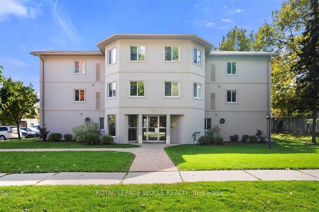 107 Bond Street 304, Orillia, ON L3V 1J7, Orillia — photo 1