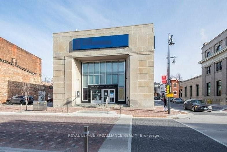 241 Front Street, Belleville, ON K8N 2Z6, Belleville — photo 1