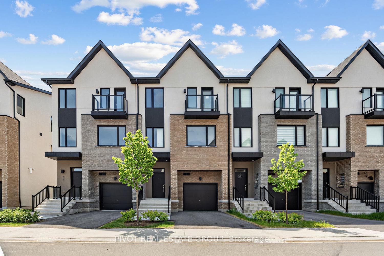 1 Lively Way, Whitby, ON L1R 0S3, Whitby — photo 1