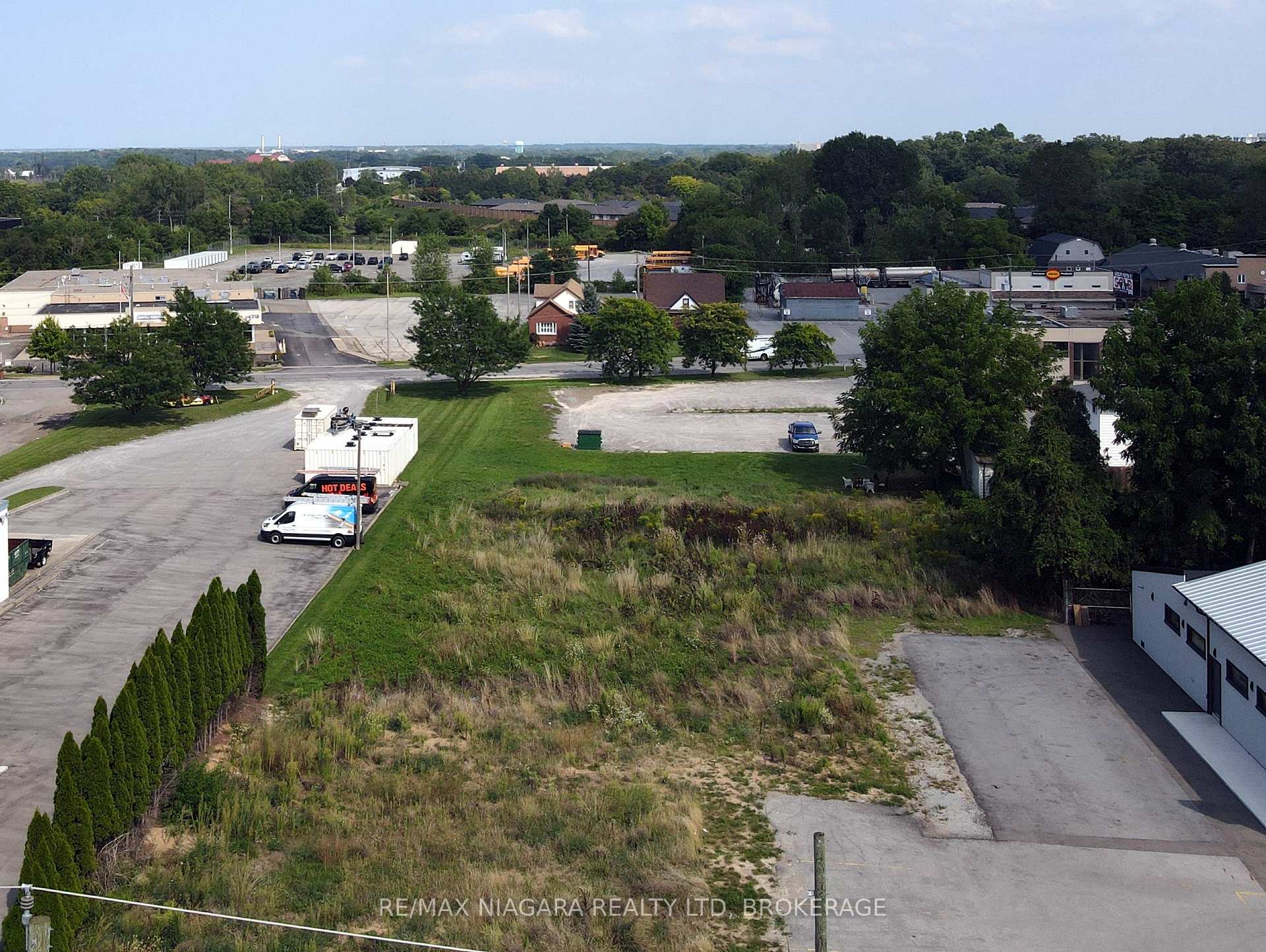 4354 DRUMMOND Road, Niagara Falls, ON L2E 6S3, Niagara Falls — photo 1