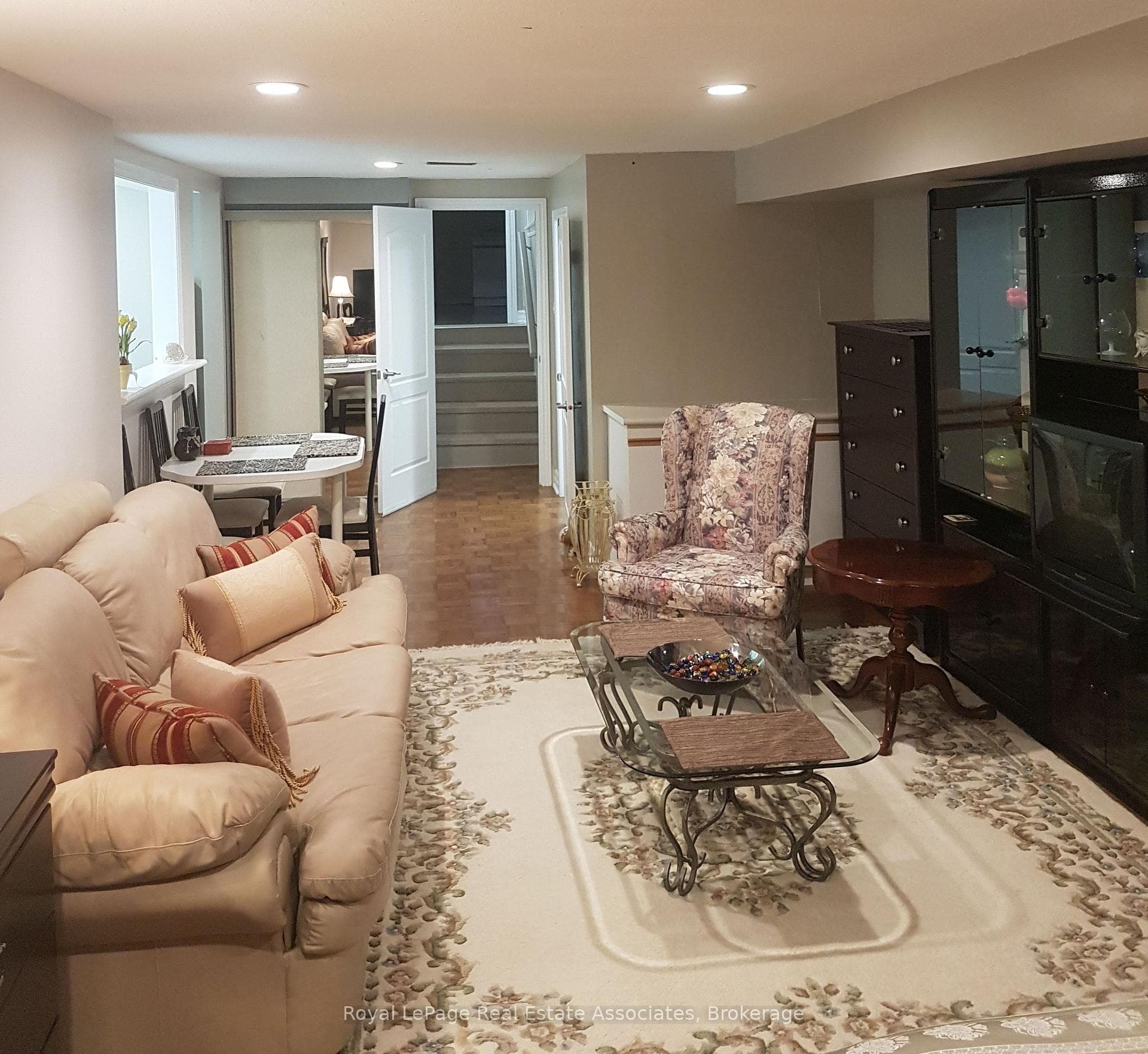3323 Queen Frederica Drive, Mississauga, ON L4Y 2Z9, Mississauga — photo 1