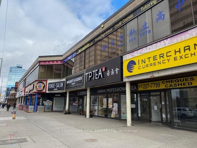5635 Yonge Street 215, Toronto, ON M2M 3S9, Toronto C14 — photo 1