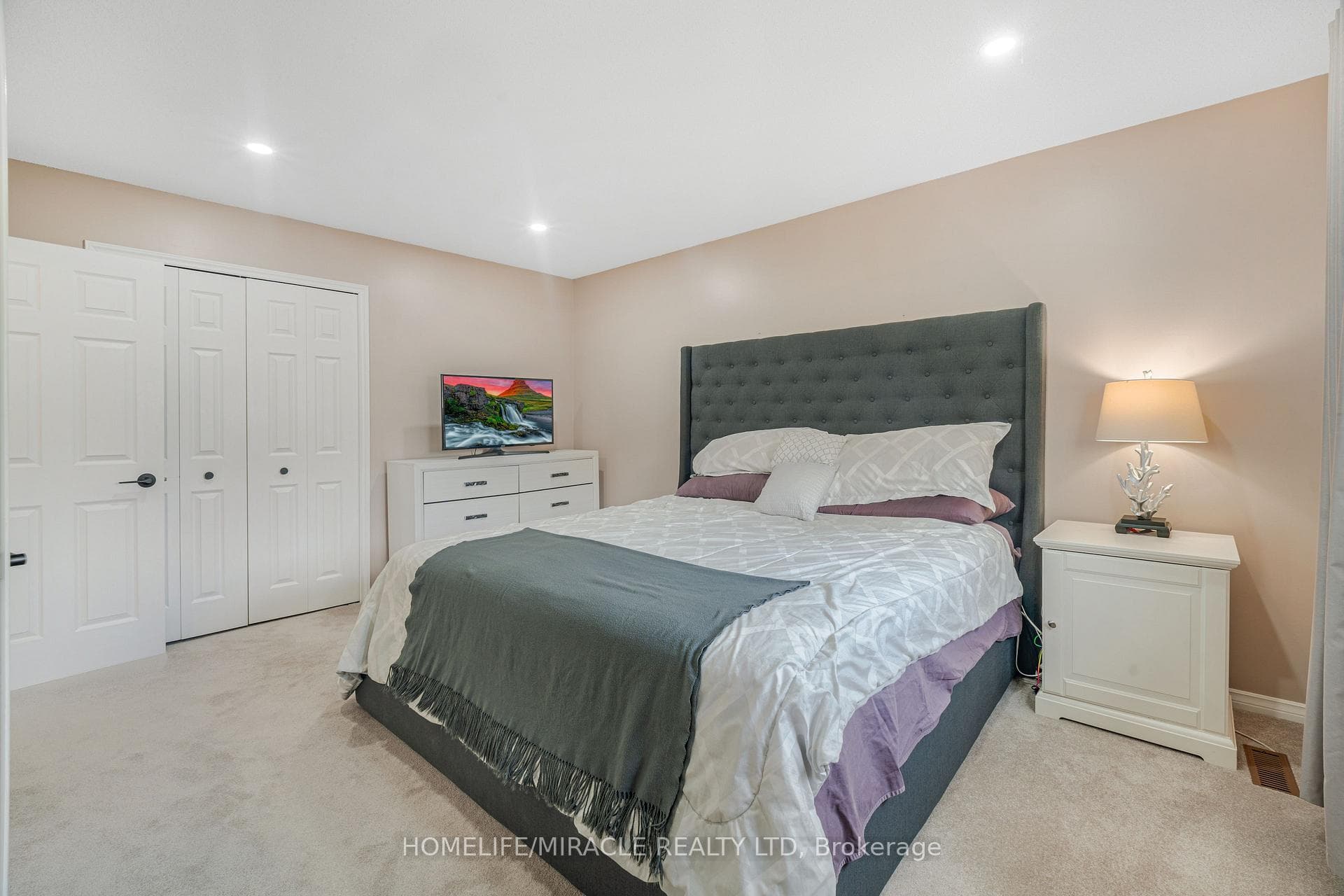 23 Millpond Place, Hamilton, ON L8W 2W6, Hamilton — photo 1