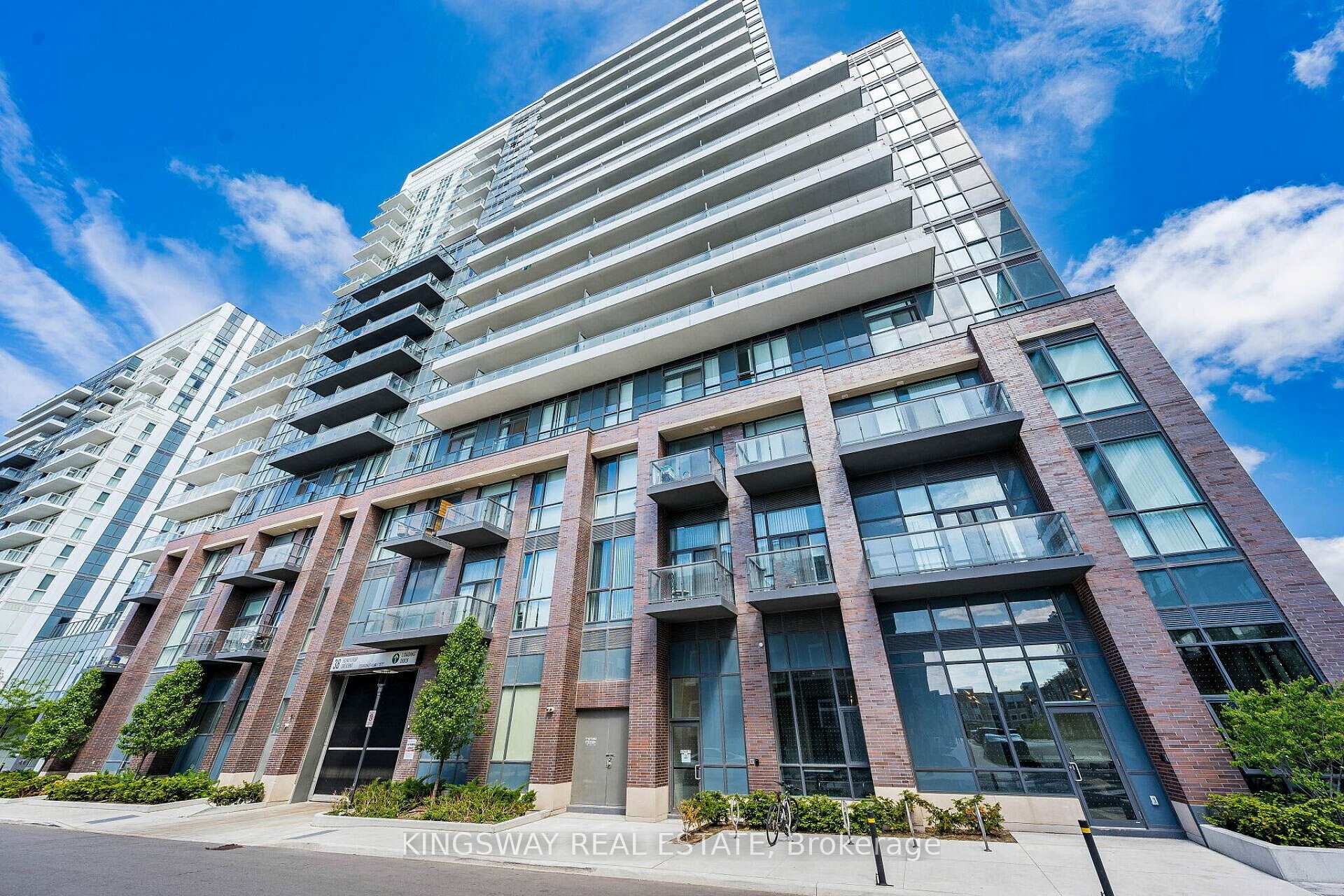 38 Honeycrisp Crescent 203, Vaughan, ON L4K 0M7, Vaughan — photo 1