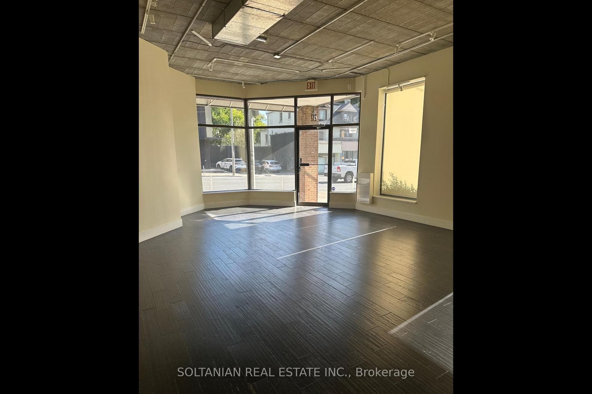212 Avenue Road, Toronto, ON M5R 2J4, Toronto C02 — photo 1