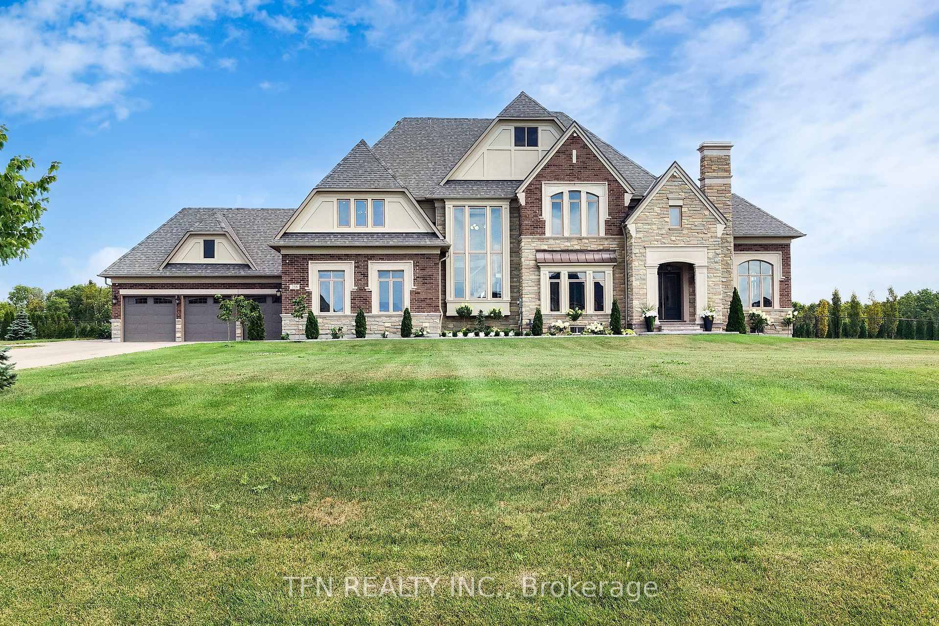 258 Amos Drive, Caledon, ON L7E 4L7, Caledon — photo 1