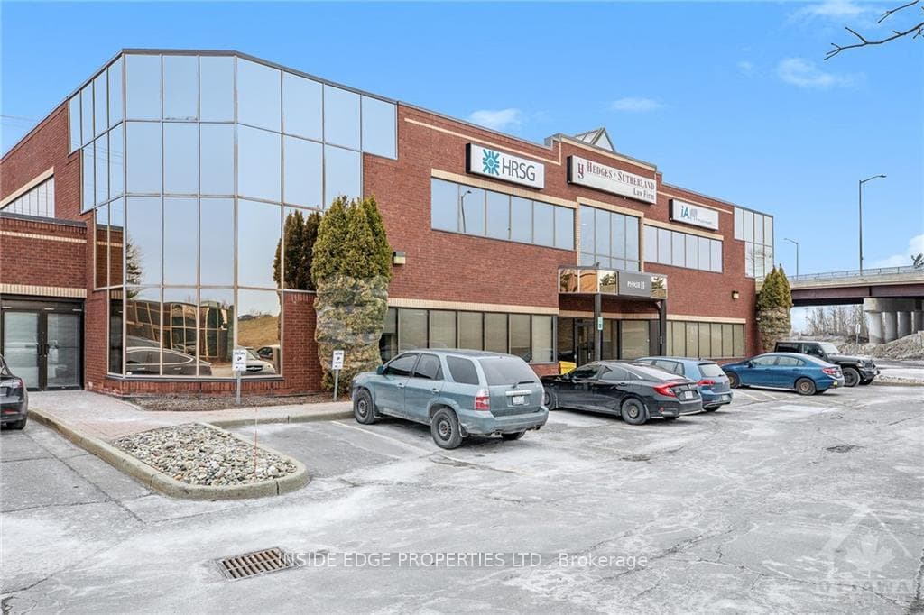 6 ANTARES Drive 100, Country Place - Pineglen - Crestview and Area, ON K2E 8A9, Country Place - Pineglen - Crestview and Area — photo 1
