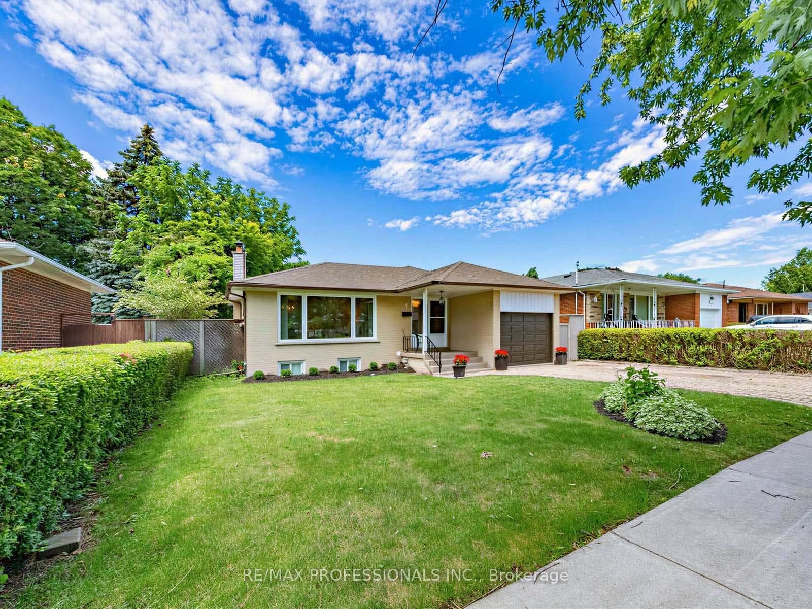 793 Netherton Crescent, Mississauga, ON L4Y 2M5, Mississauga — photo 1