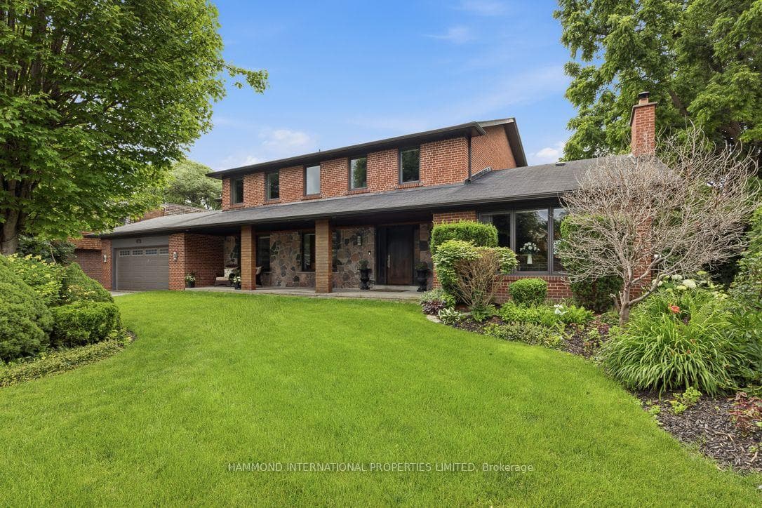 19 Fairway Heights Crescent, Markham, ON L3T 1K1, Markham — photo 1