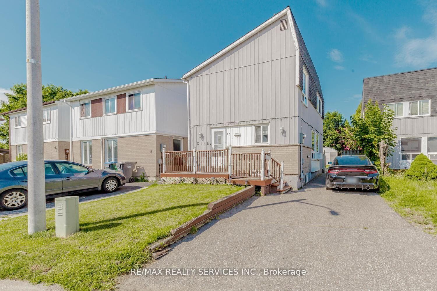 13 Greenbush Court, Brampton, ON L6S 2K2, Brampton — photo 1