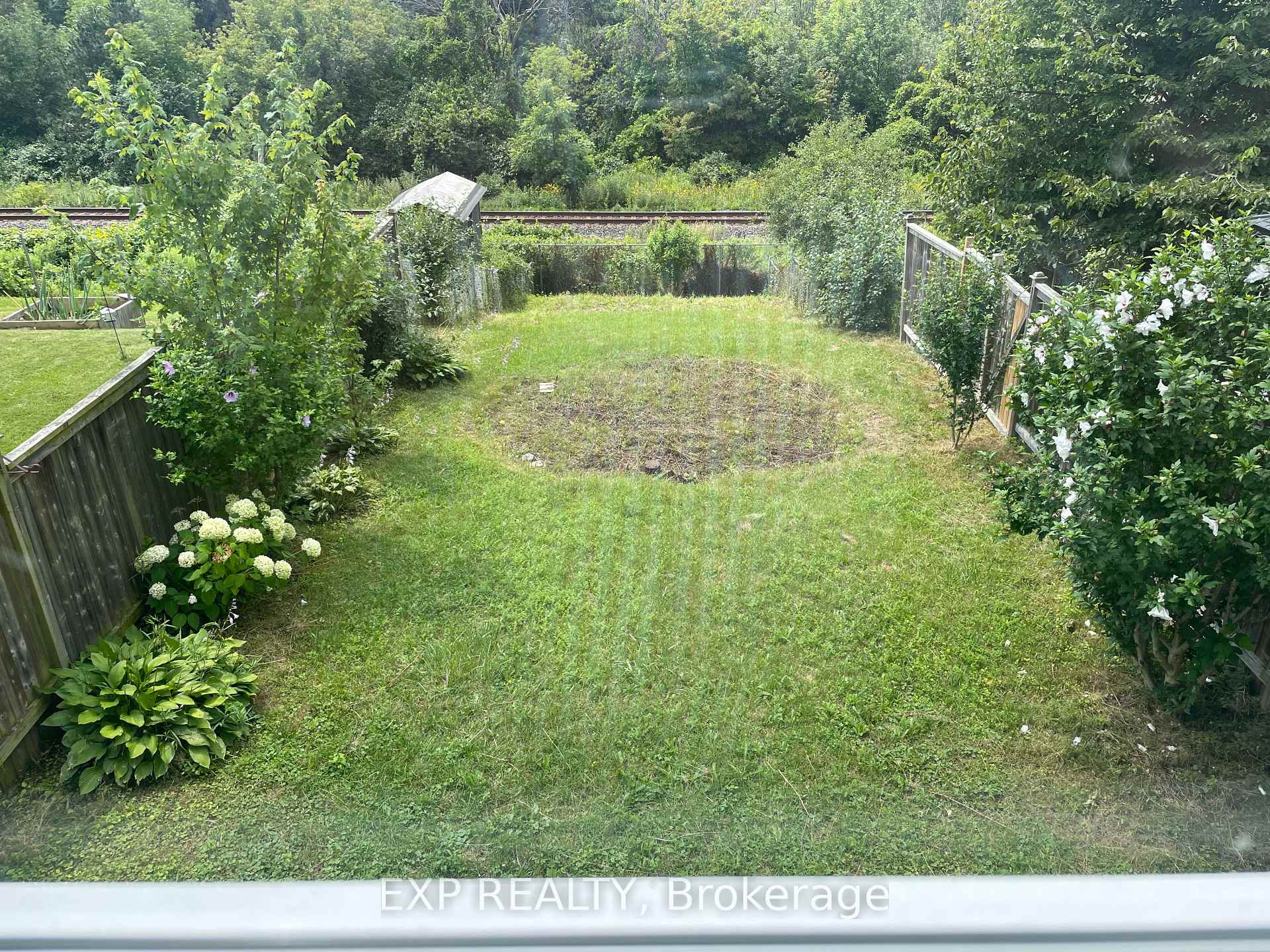 1036 Southport Drive, Oshawa, ON L1H 8A3, Oshawa — photo 1