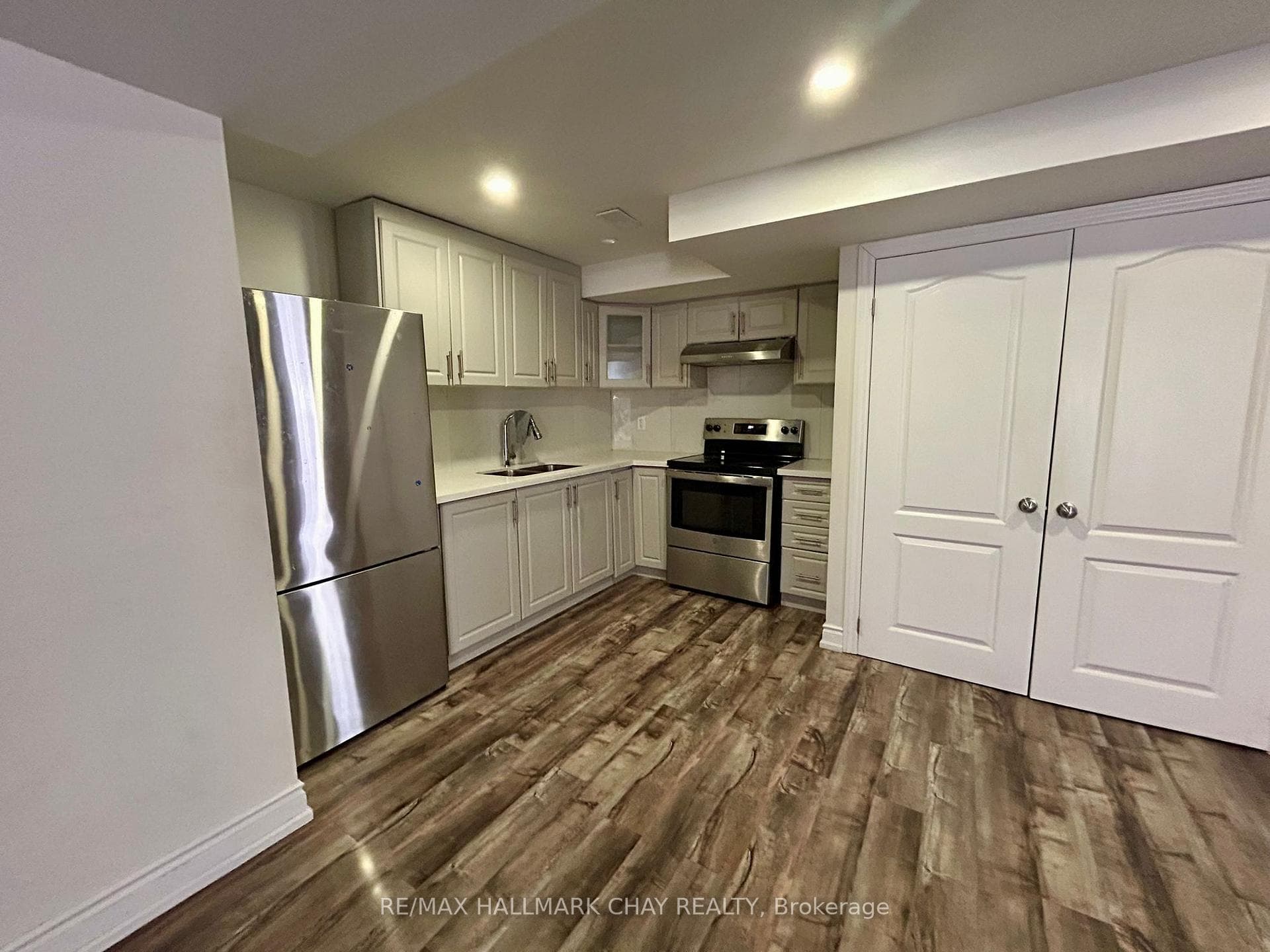 15205 Danby Road Basement, Halton Hills, ON L7G 0M5, Halton Hills — photo 1